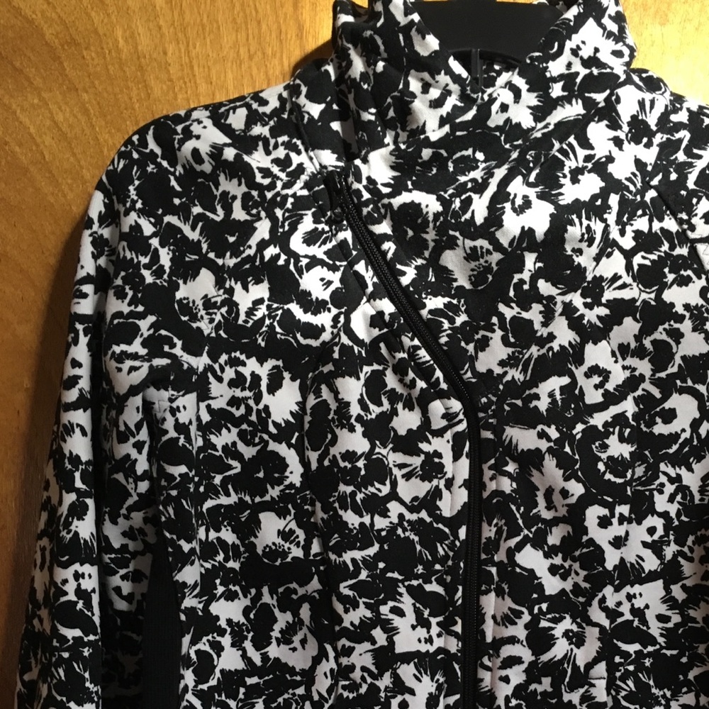 Black and white lululemon jacket